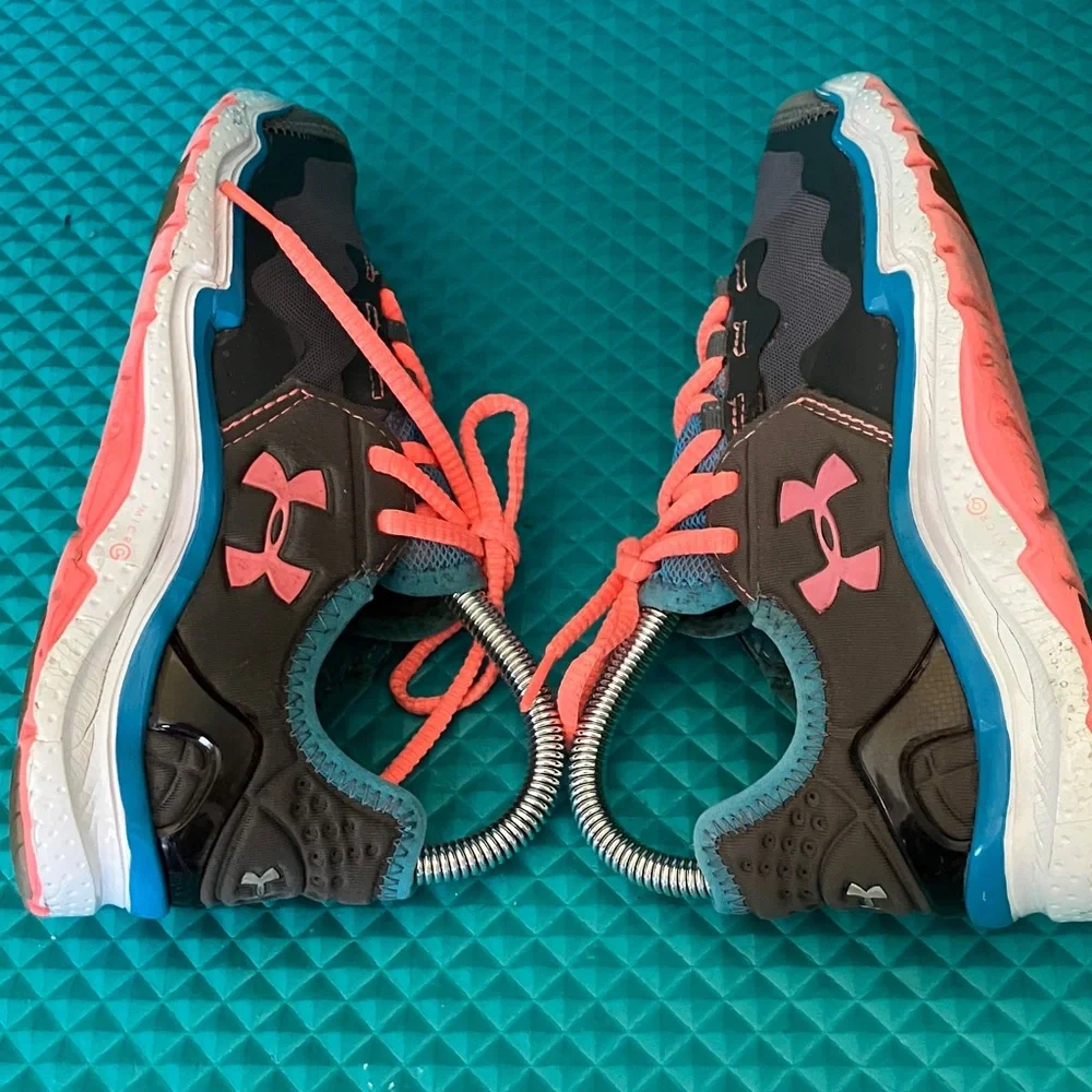 UNDER ARMOUR Women Charge RC 2 running shoes with a multi-colored design | 5